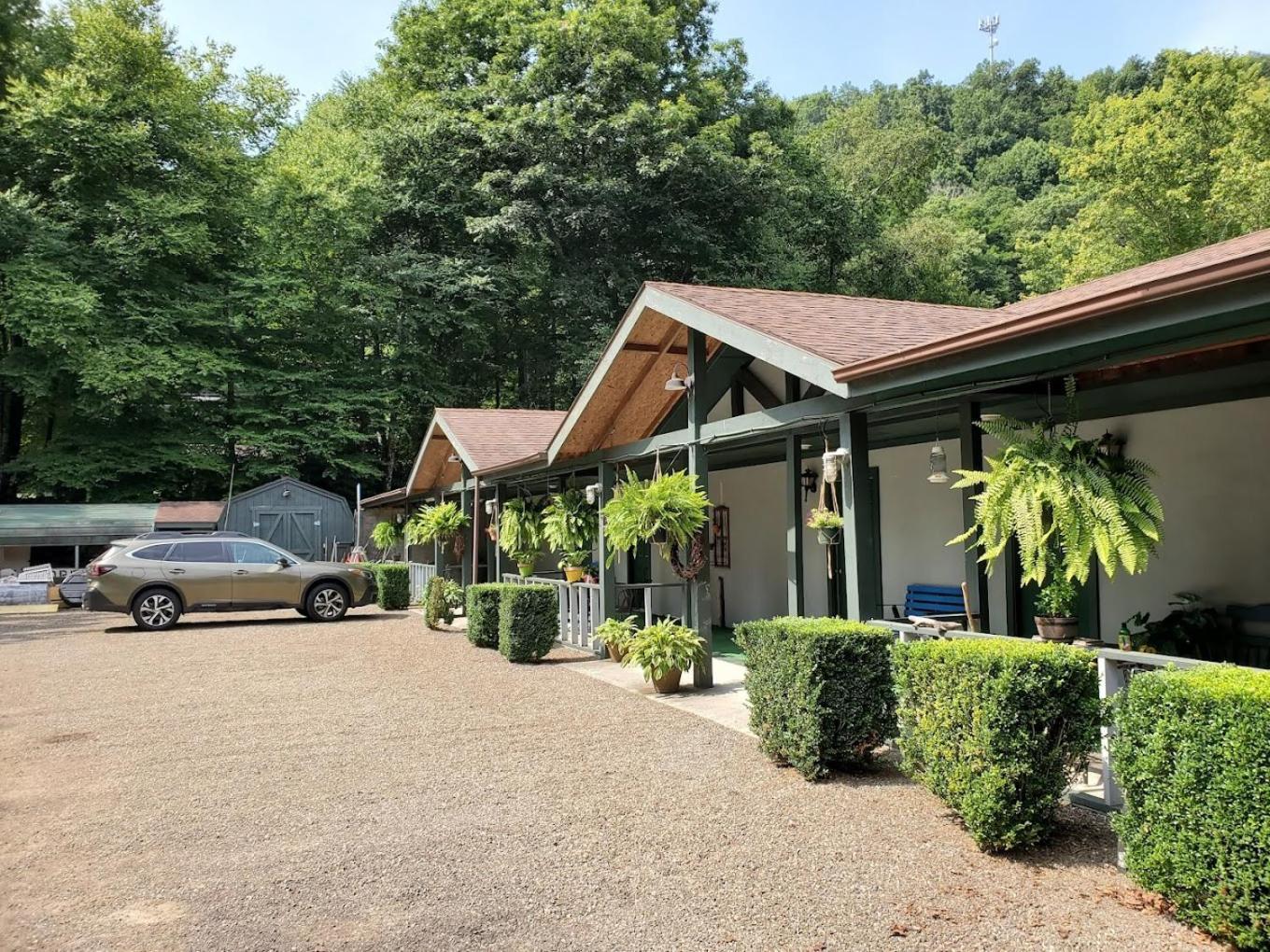 Lodge At Mount Mitchell Busick Exterior photo